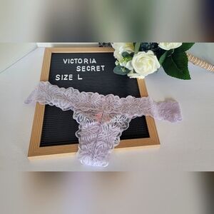Victoria's Secret Lace Thong - Lavender lacie daisy size large